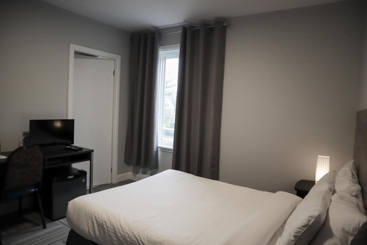 Auberge Valcartier Saint-Gabriel-De-Valcartier Eksteriør bilde