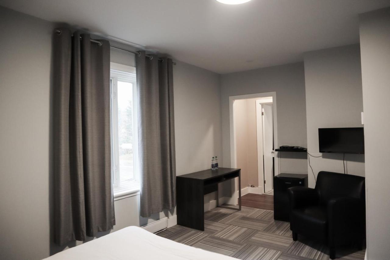 Auberge Valcartier Saint-Gabriel-De-Valcartier Eksteriør bilde